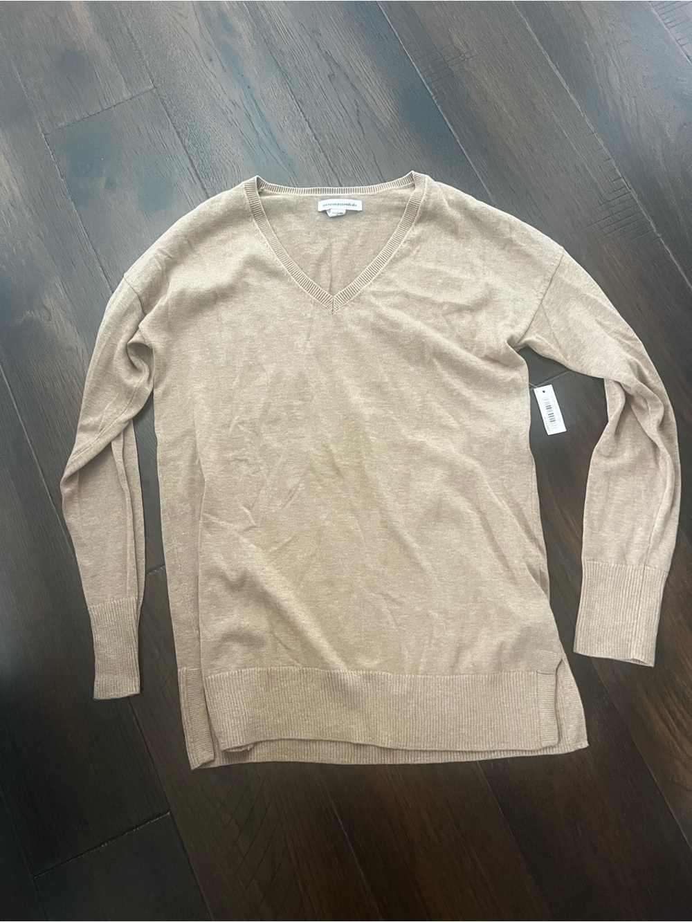 Women's V-Neck Lightweight tunic Sweater in camel Heather